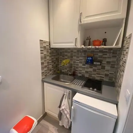 Apartman Small Near Eiffel Tower *